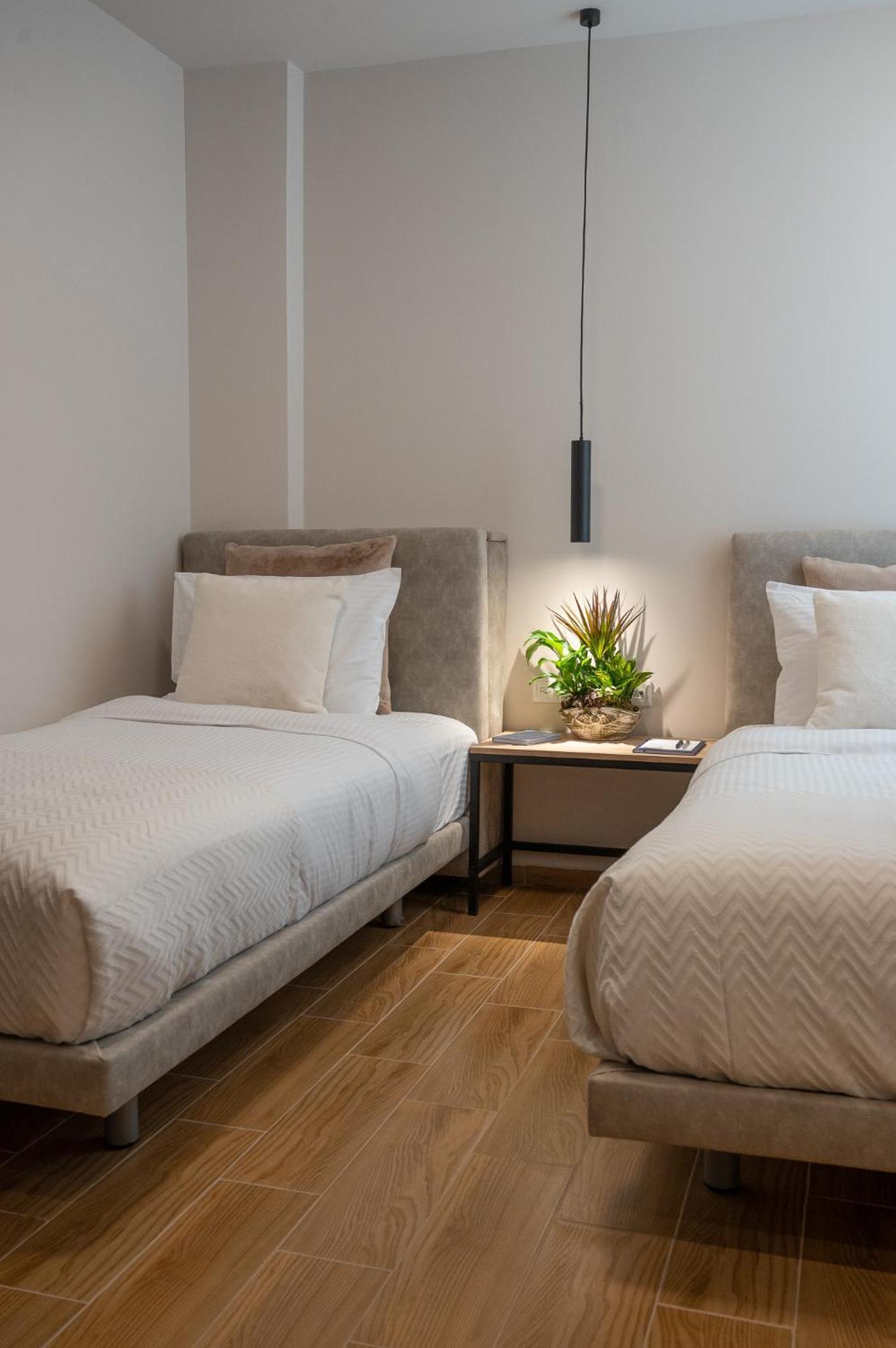 Ira - Ηρα Hotel 卡拉马塔 外观 照片