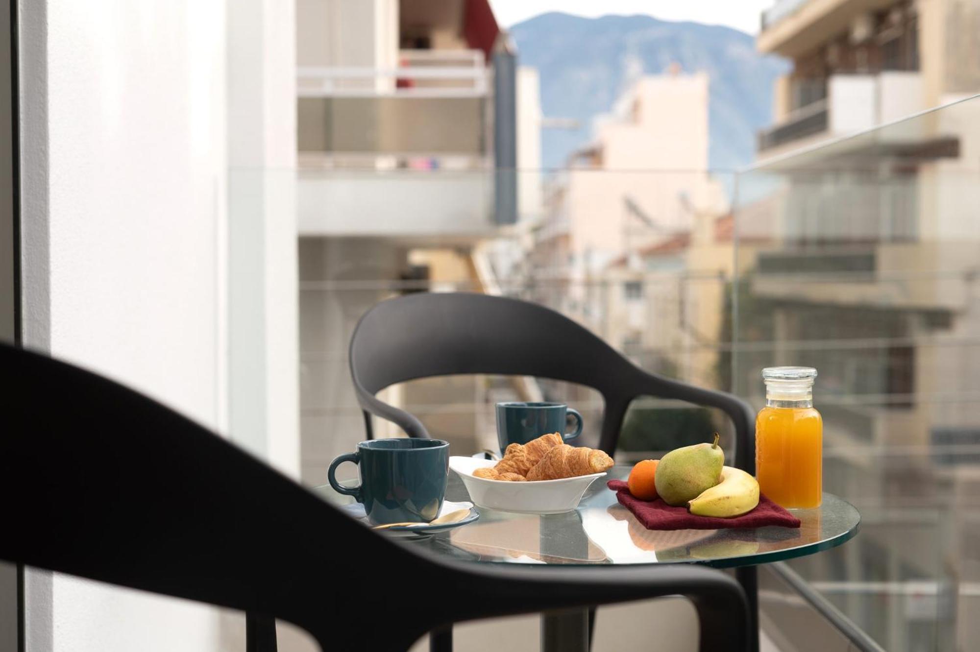 Ira - Ηρα Hotel 卡拉马塔 外观 照片